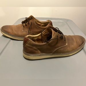 Johnston and Murphy McGuffey plain toe leather sneaker 11 1/2 D